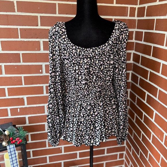 NWT | Emily Wonder | Floral Scoop Neck, Long Sleeve Peplum Blouse/Top - Picture 6 of 12